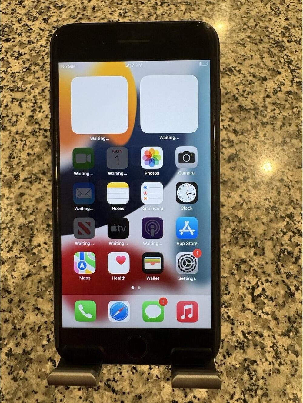 Apple iPhone 7 Plus - 32 GB - Black(Unlocked) Battery Health 97% E